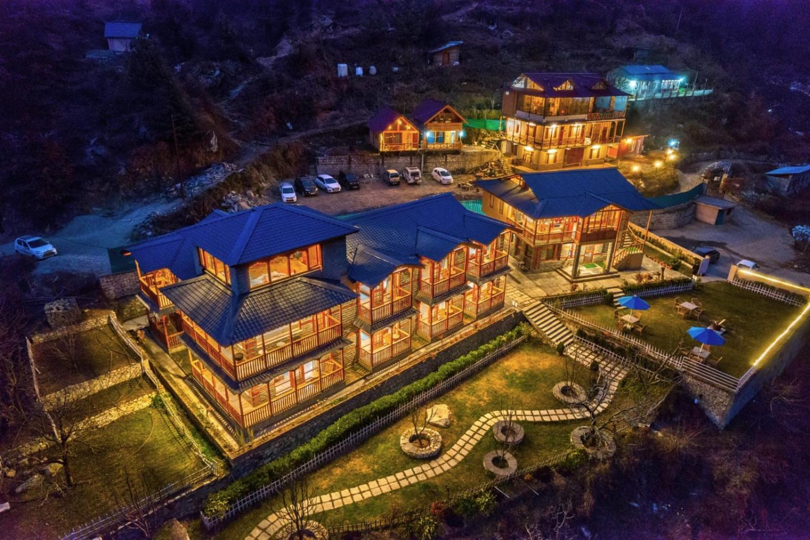 Hotel 8Fold By Larisa, Jibhi Exteriér fotografie