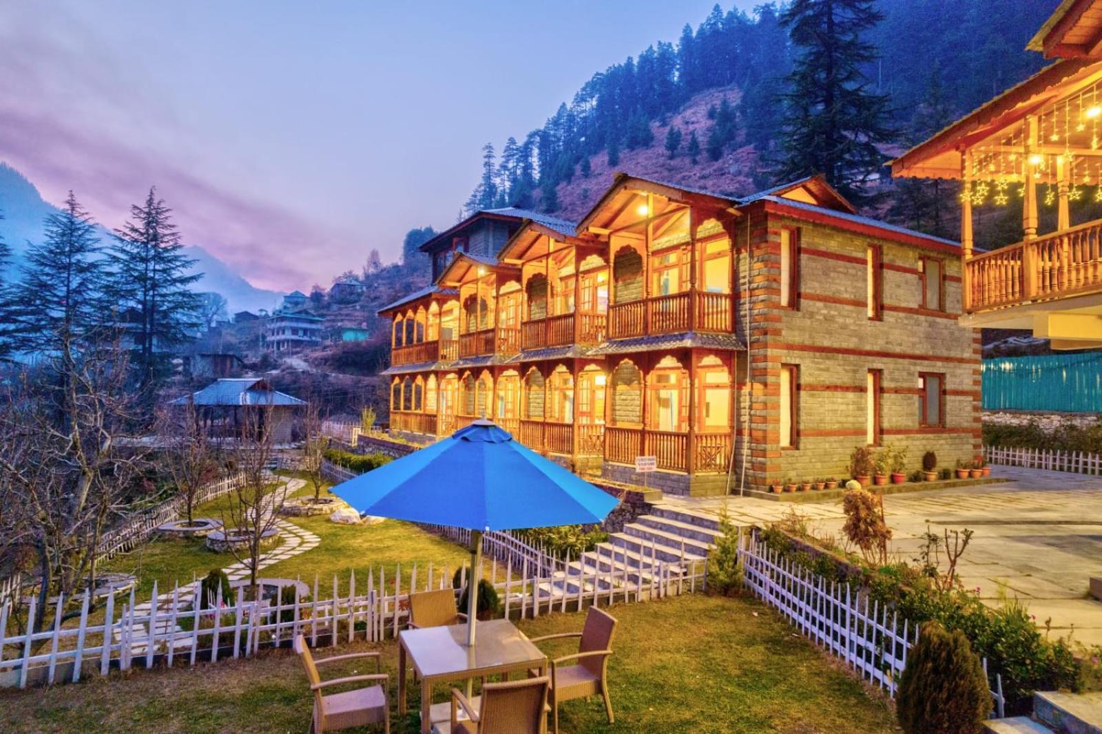 Hotel 8Fold By Larisa, Jibhi Exteriér fotografie